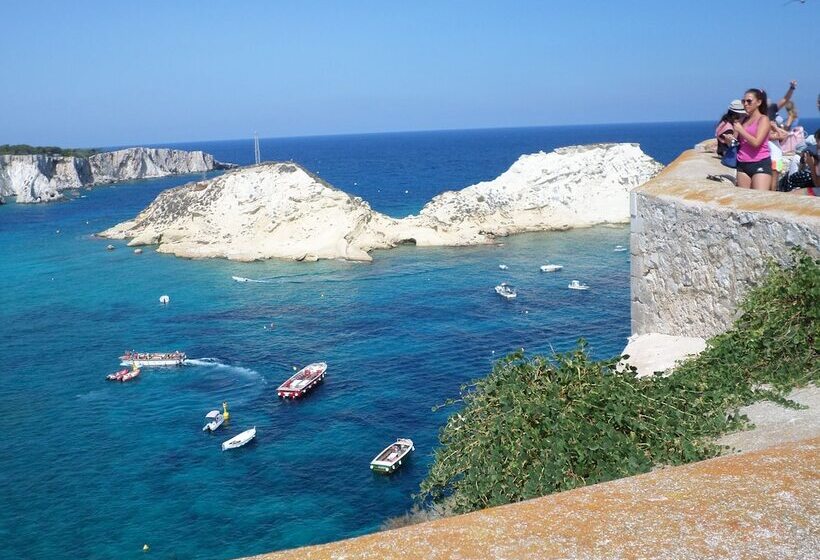 هتل B&b Baia Scirocco