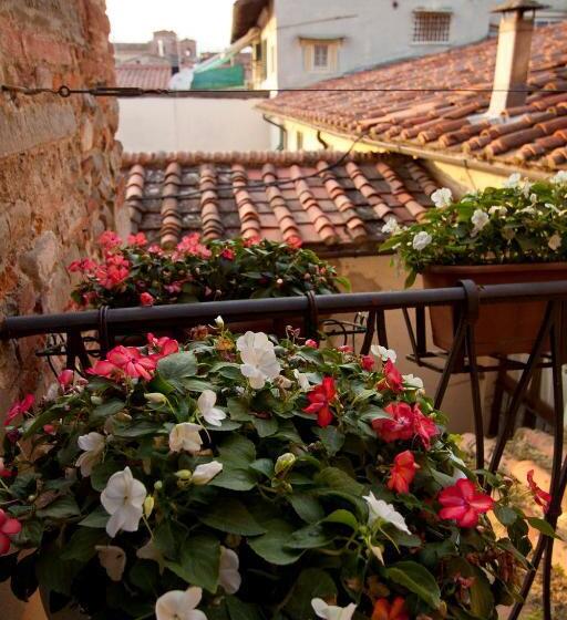 هتل B&b Canto Alla Porta Vecchia