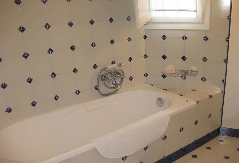 Отель B&b Michelangeli   Private Parking