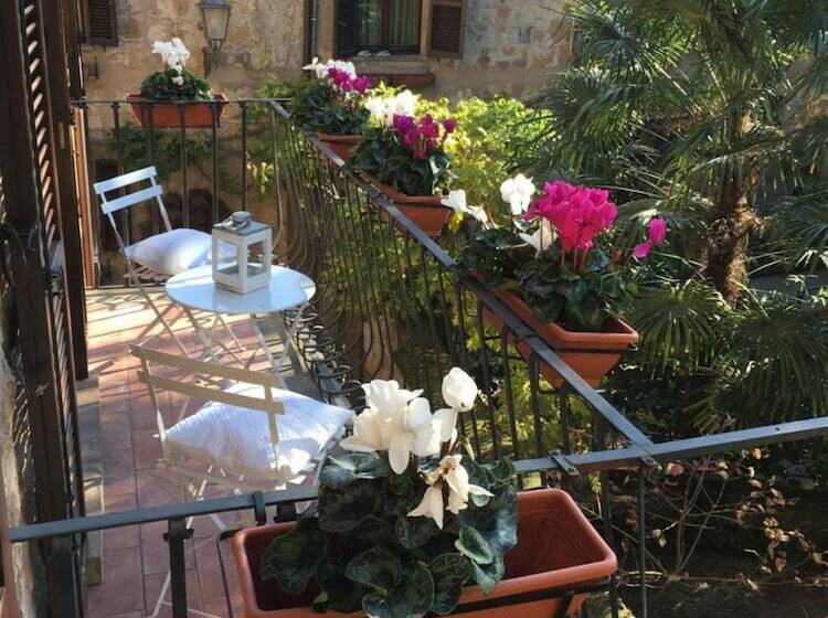 Отель B&b Michelangeli   Private Parking