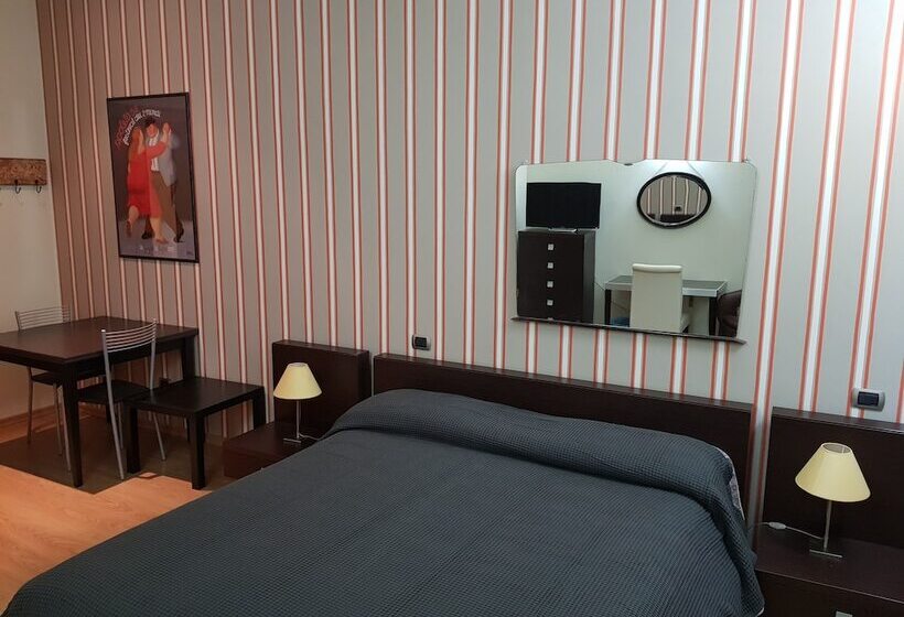 فندق B&b Piazza Del Popolo