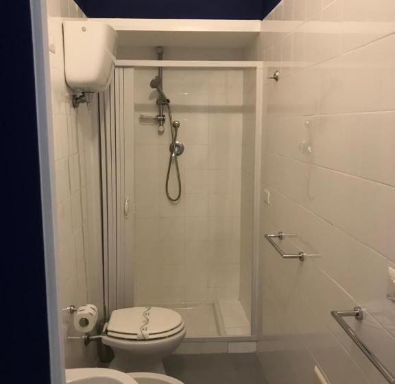 Отель B&b Villa Delle Rondini