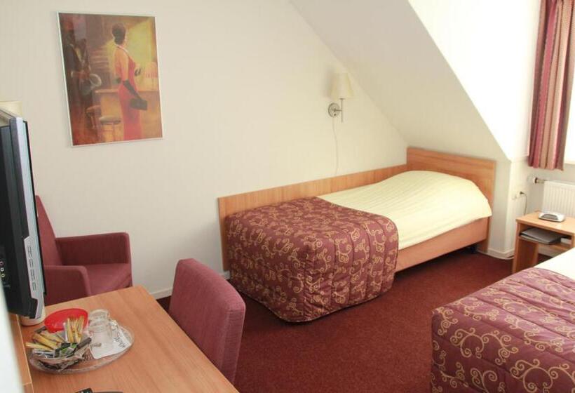 Отель Brasserie Oud Maren