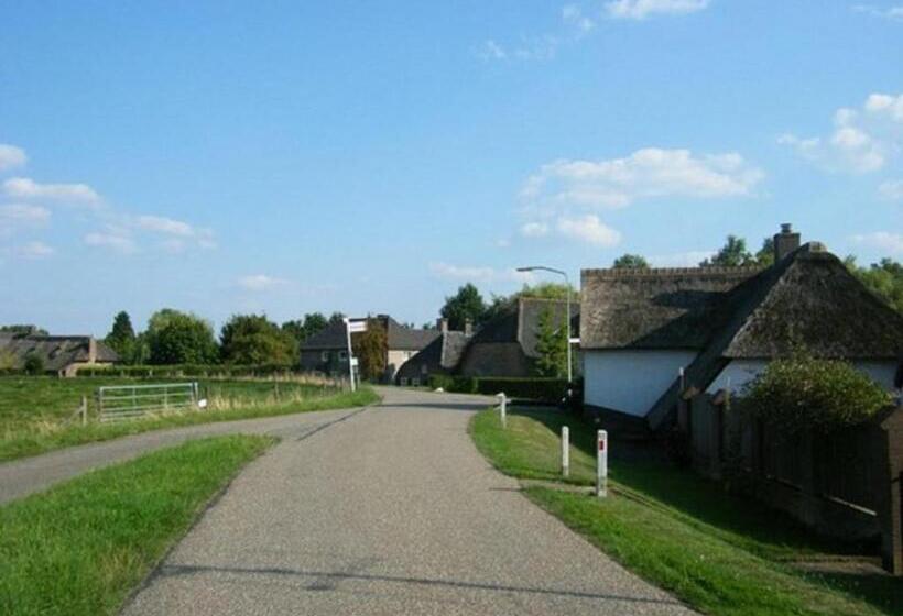 Отель Brasserie Oud Maren