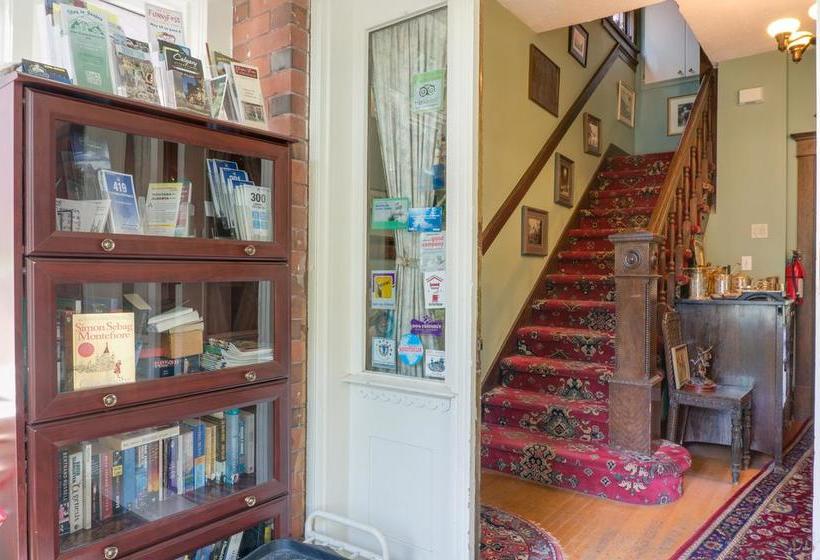 酒店 Elevate Rooms Calgary Westways Guest House