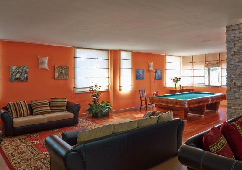 בית מלון כפרי Capitol