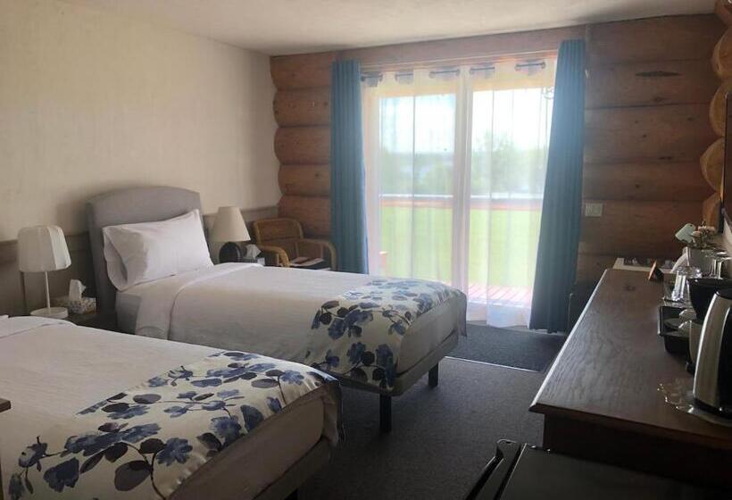 בית מלון כפרי Cariboo Log Guest House