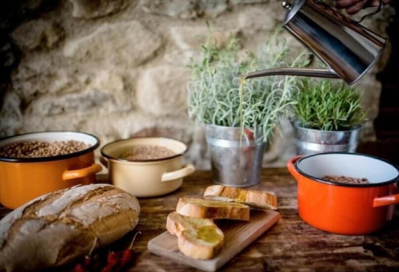 ホテル Casale Podernovo