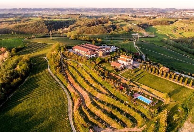 ホテル Casale Podernovo