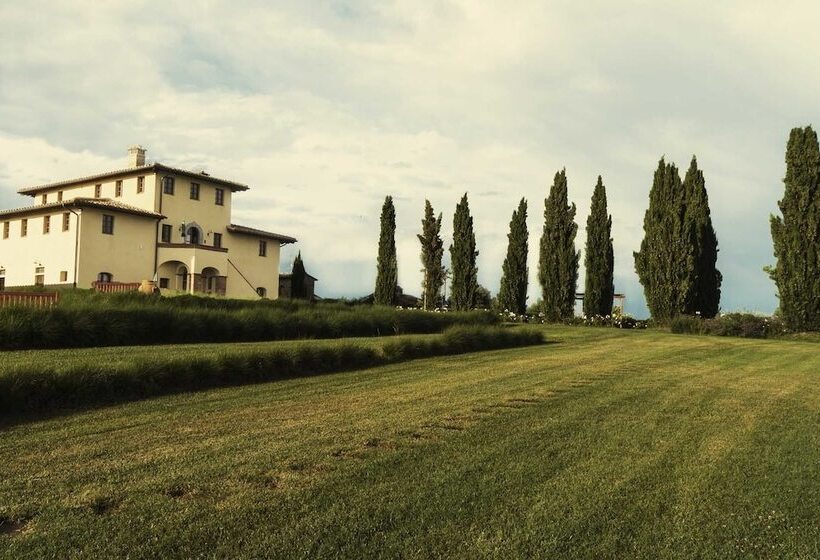 فندق Casale Podernovo