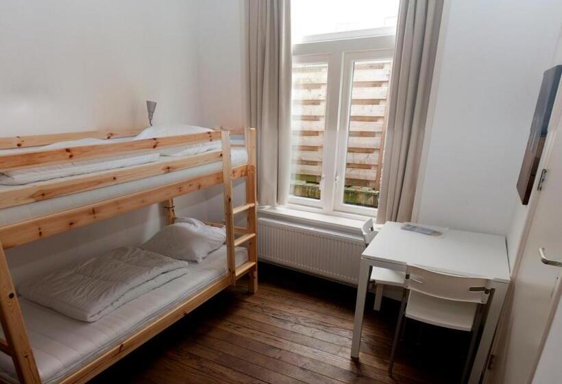 בית מלון כפרי City Hostel Vlissingen