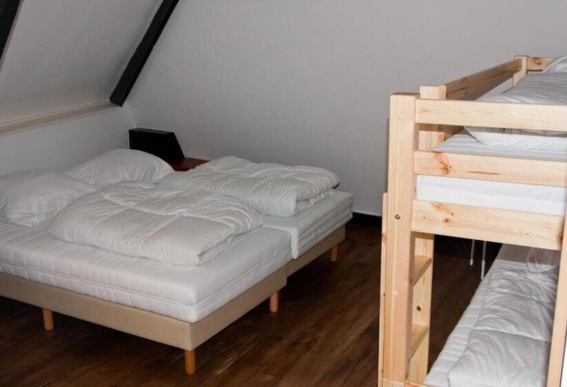 בית מלון כפרי City Hostel Vlissingen