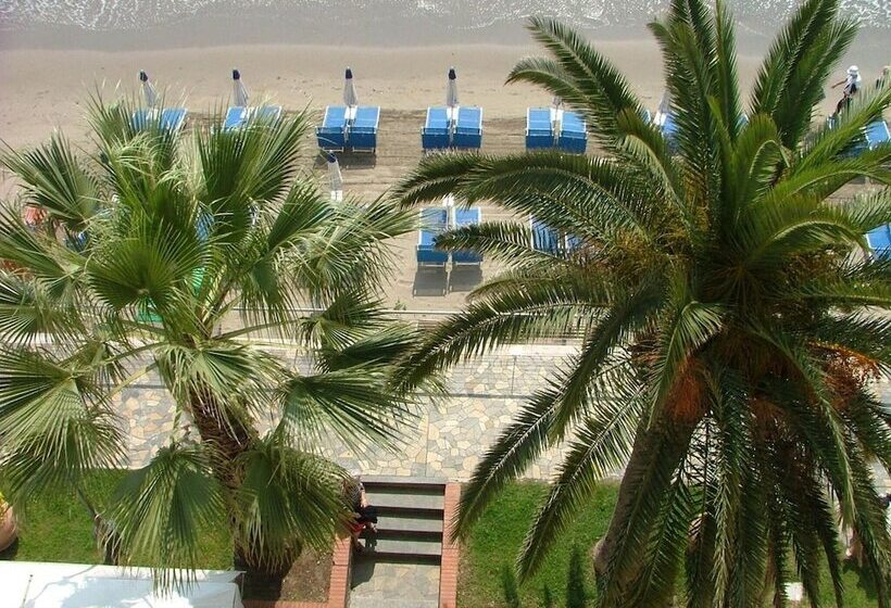 호텔 Danio Lungomare