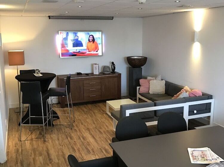 호텔 De Koningshof