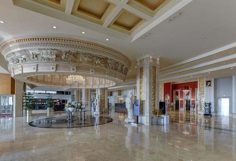 هتل Espinas Palace