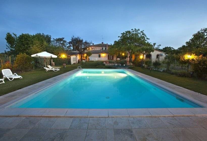 בית מלון כפרי Agriturismo Il Fienile