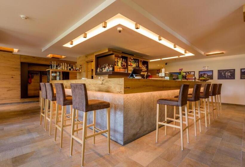 בית מלון כפרי Fischer