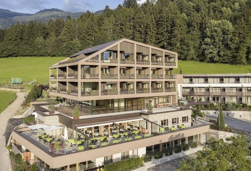 בית מלון כפרי Fischer