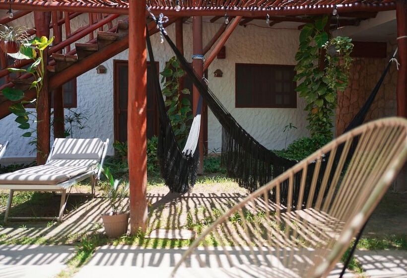 فندق Golden Paradise Town