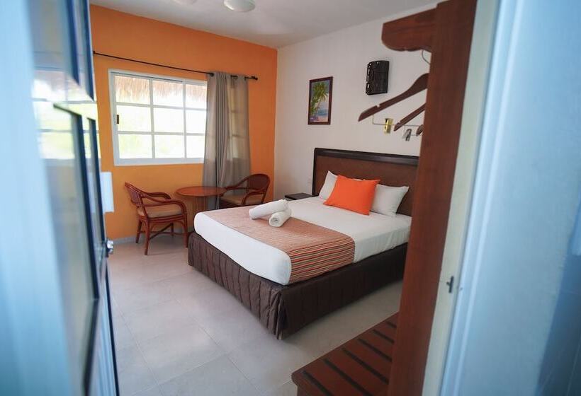 فندق Golden Paradise Town