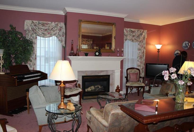 Отель John S Gate Gourmet B&b