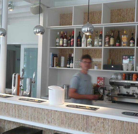 בית מלון כפרי Kom!