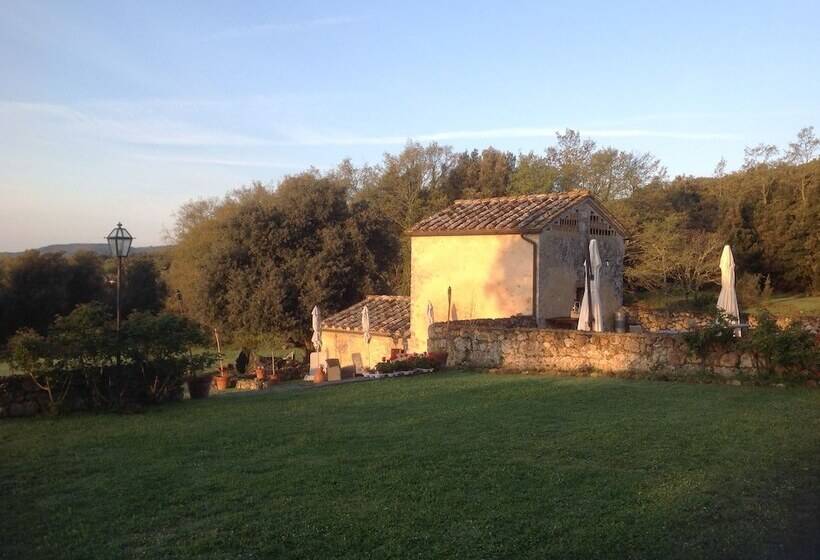 Отель La Canonica Di San Michele