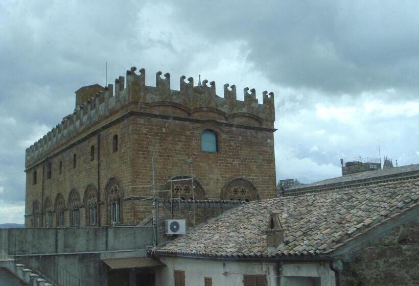 Отель La Soffitta E La Torre