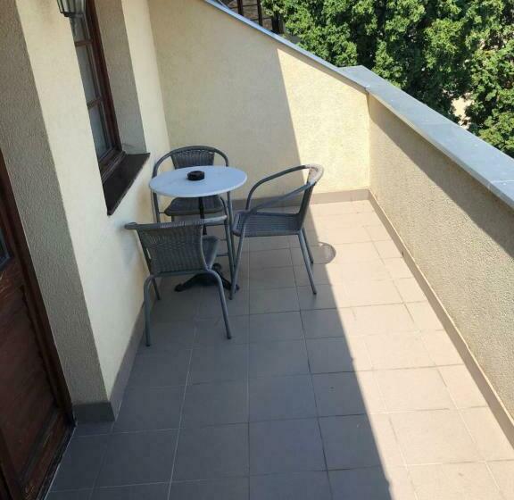 בית מלון כפרי Lug