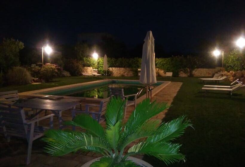 בית מלון כפרי Masseria Sant'angelo