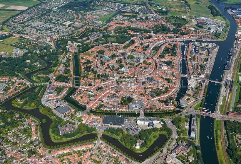 Отель Middelburg