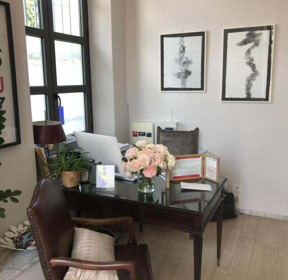 هتل Miramare Apartments&suites