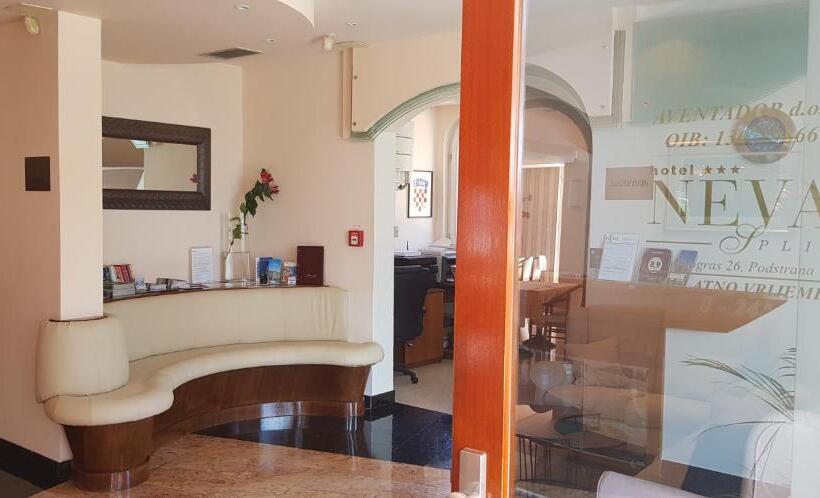 בית מלון כפרי Neva