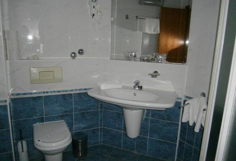 בית מלון כפרי Neva