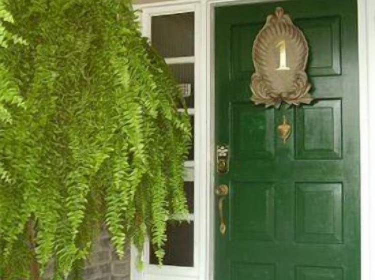 Отель Niagara On The Lake Furnished Rentals