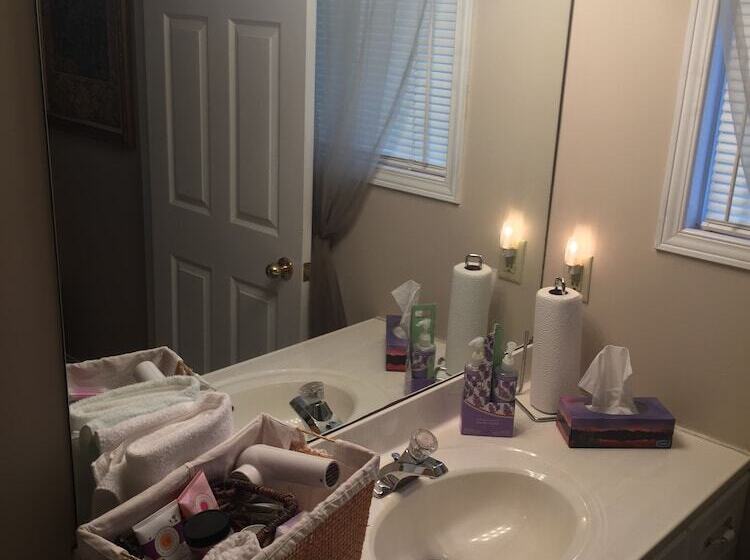 호텔 Niagara On The Lake Furnished Rentals