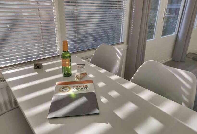 Отель Oranjestaete