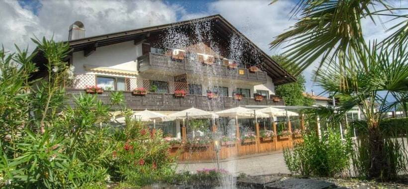 בית מלון כפרי Pension Löwen