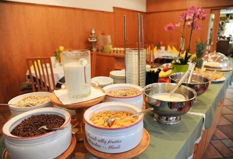 בית מלון כפרי Pension Schweitzer