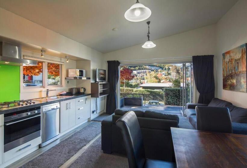 酒店 Pinewood Queenstown