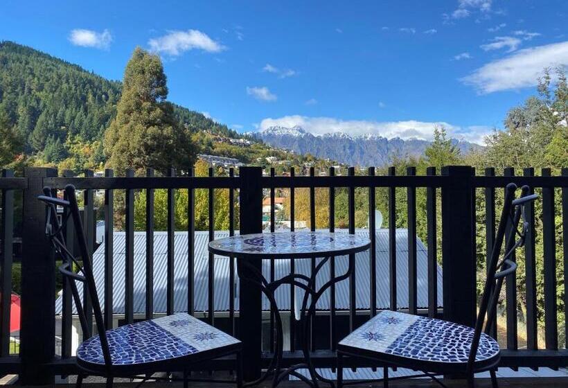 酒店 Pinewood Queenstown