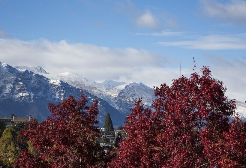 酒店 Pinewood Queenstown