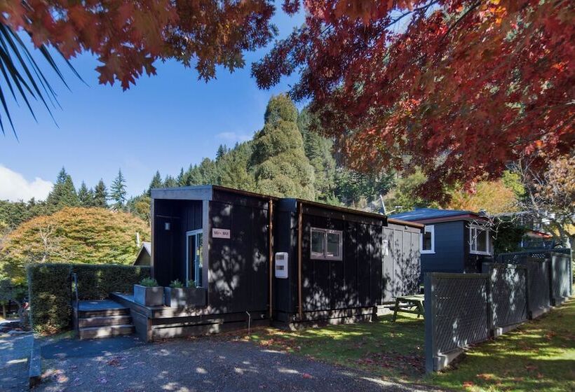 酒店 Pinewood Queenstown