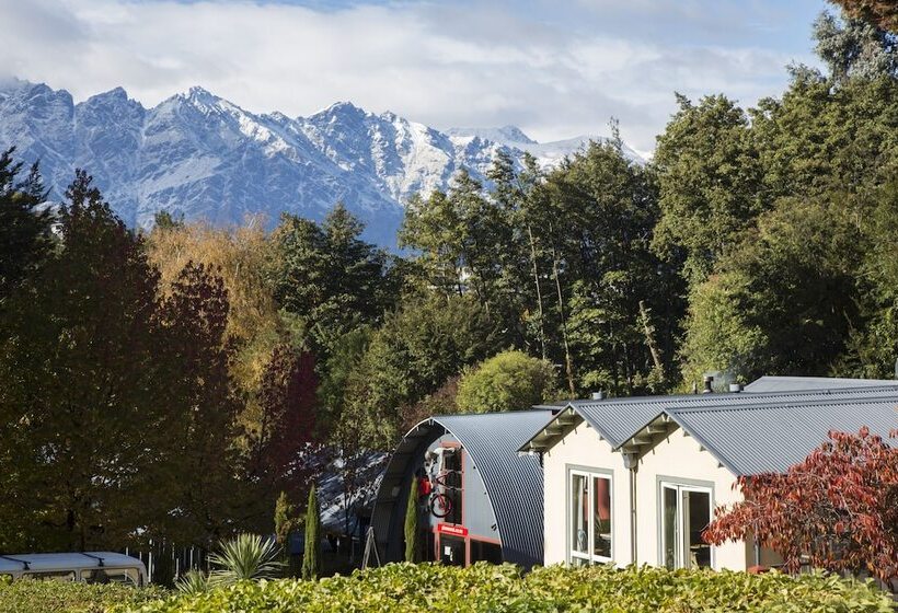 酒店 Pinewood Queenstown