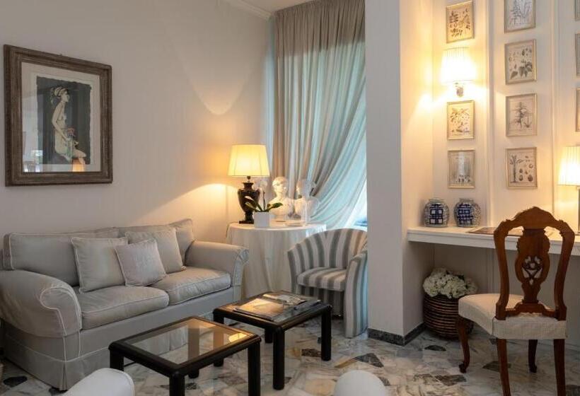 فندق Plaza Esplanade