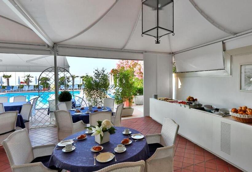 فندق Plaza Esplanade