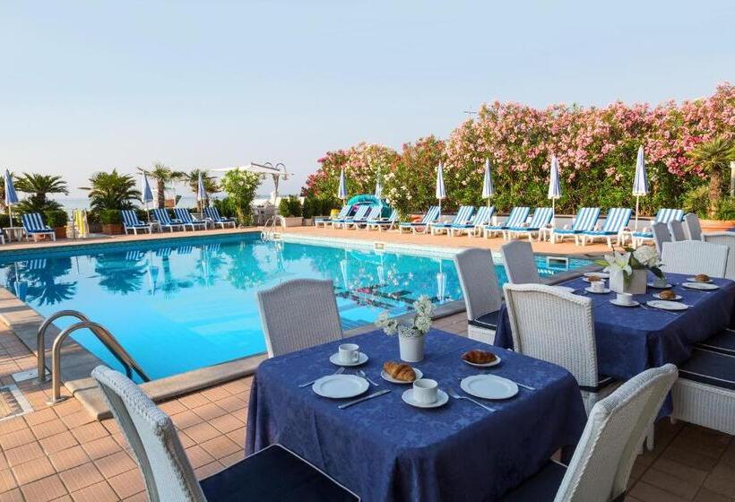 فندق Plaza Esplanade