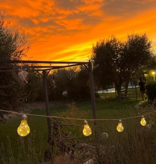 هتل Podere Montecorno