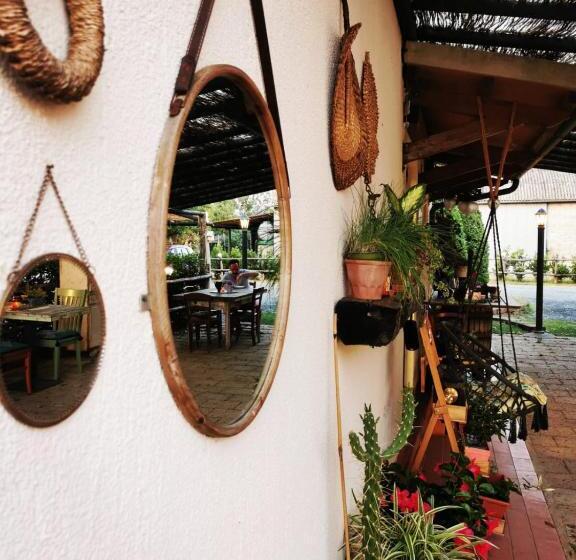 هتل Podere Montecorno