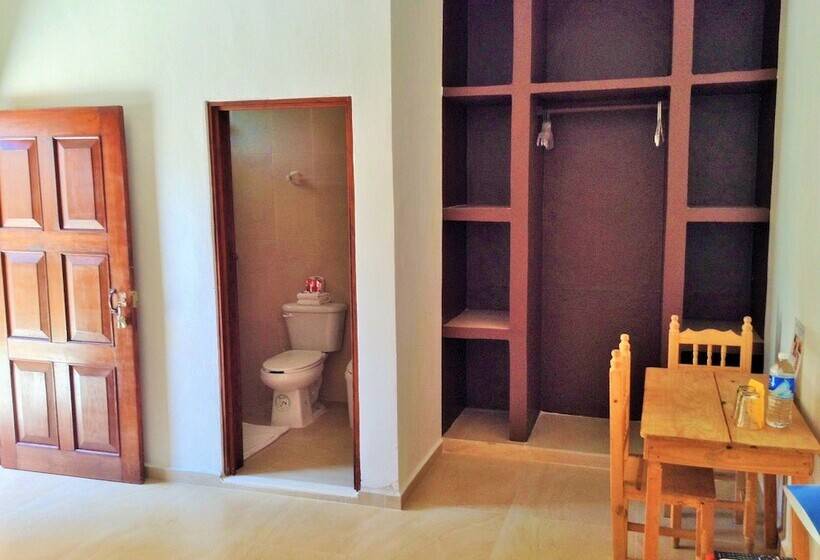 هتل Posada Malix Pek